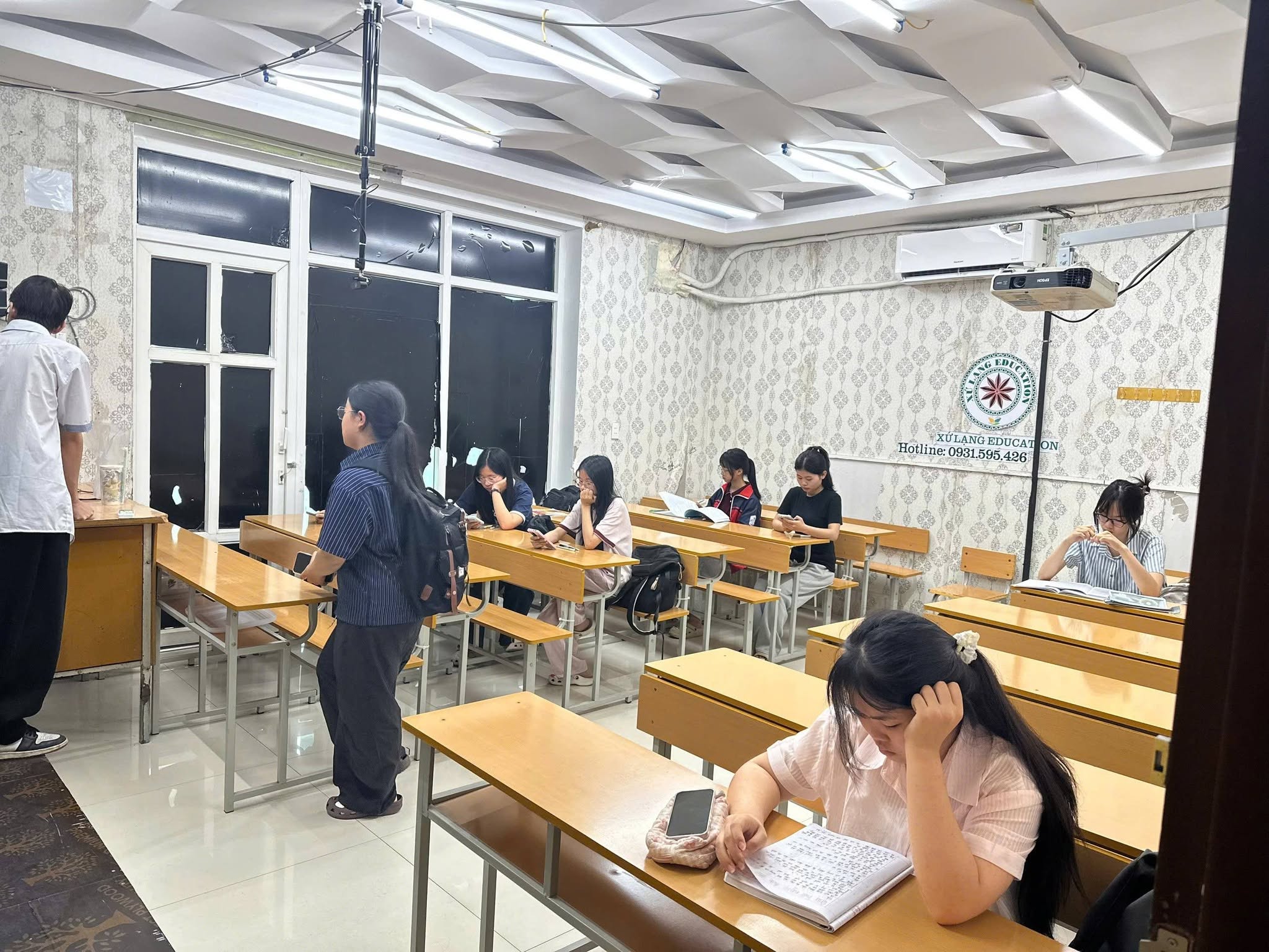 Ôn thi THPT Quốc gia-HSA-TSA