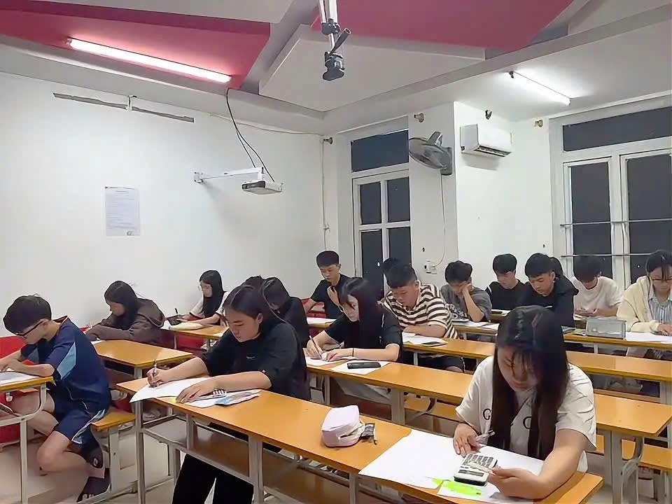 Phòng học các THPT