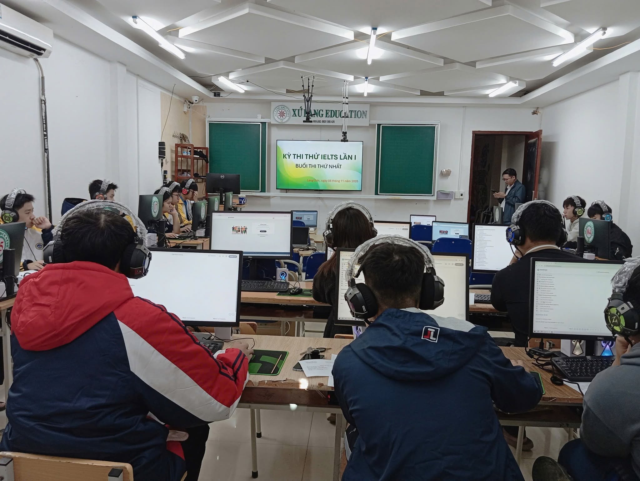 Luyện Thi IELTS